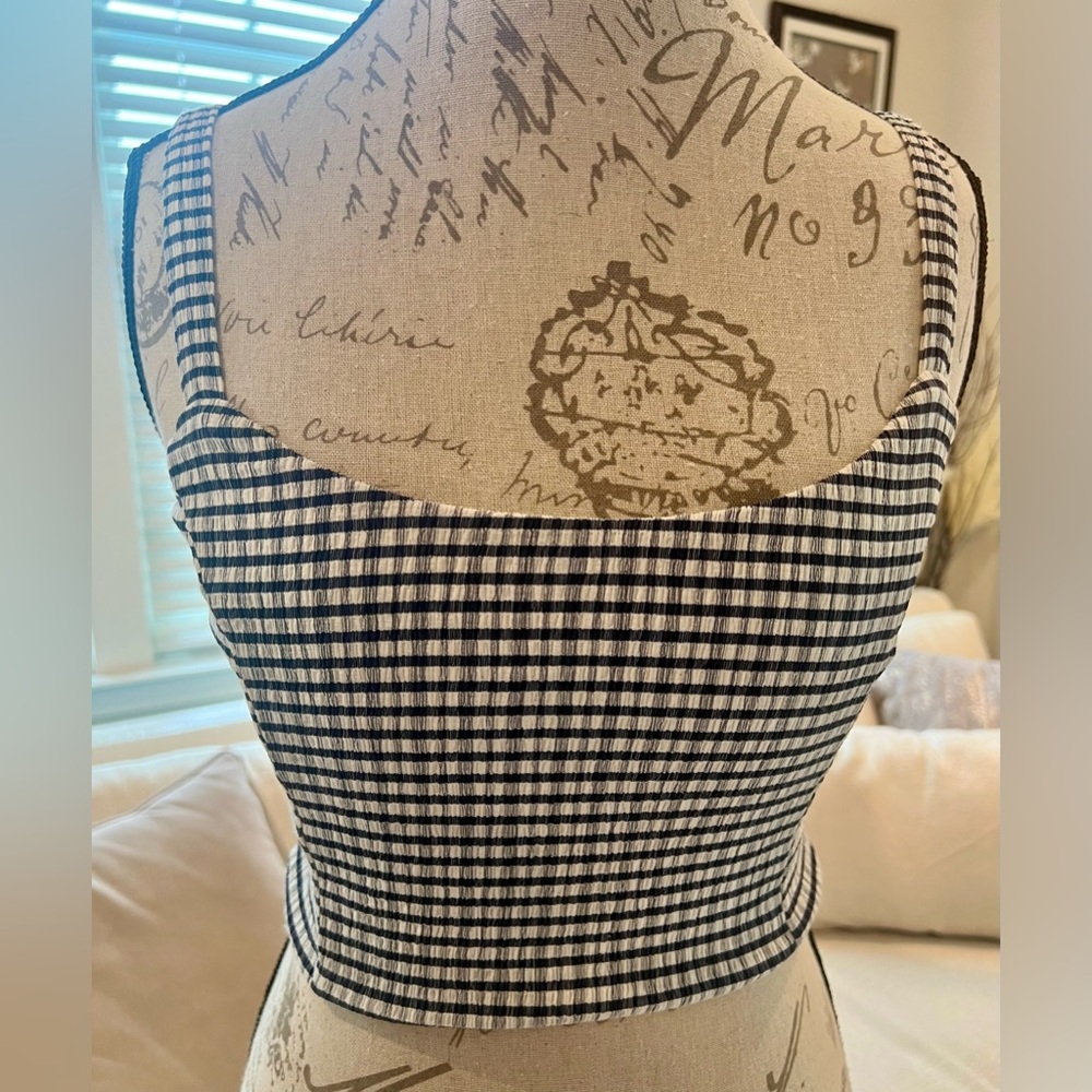 Lulu's Plaid White Navy Checkered Crop Top Cotton Blend Size Small - Picture 2 of 14